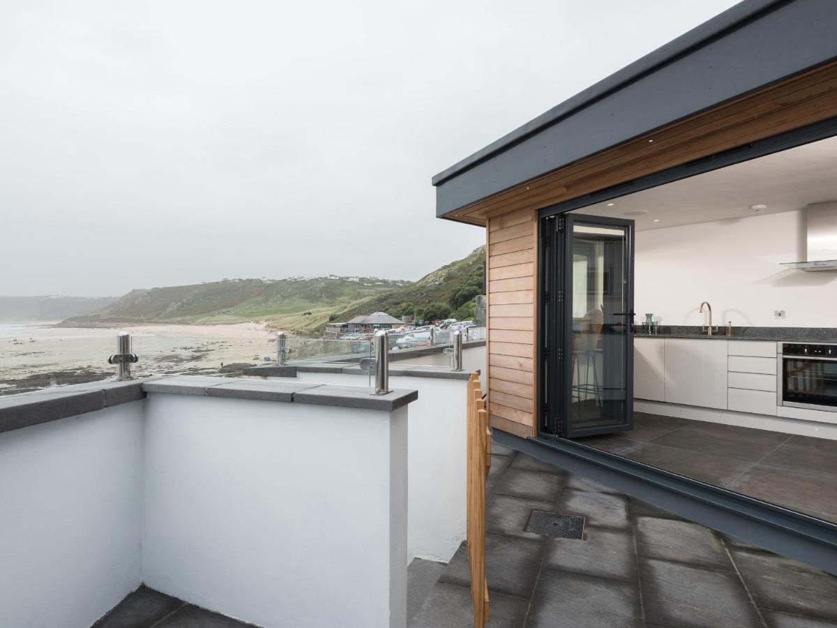 The Old Beach Store Sennen Cove Exterior photo